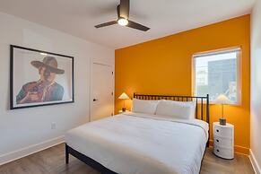 The Carter 505 by Avantstay 4BR Balcony