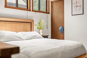 The Bear s Den by Avantstay Prime Location Renovated w Movie Game Room