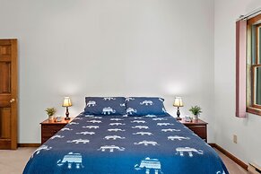 Marina Village by Avantstay Walk to Lake Marina Balcony Patio