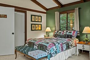 The Four Seasonal by Avantstay Hot Tub Spacious Deck Fire Pit