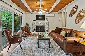 The Four Seasonal by Avantstay Hot Tub Spacious Deck Fire Pit