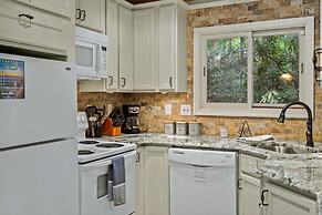 The Four Seasonal by Avantstay Hot Tub Spacious Deck Fire Pit