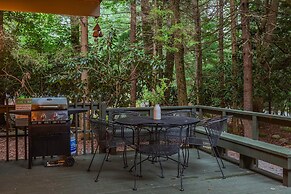 The Four Seasonal by Avantstay Hot Tub Spacious Deck Fire Pit