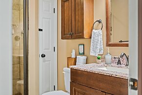 The Four Seasonal by Avantstay Hot Tub Spacious Deck Fire Pit