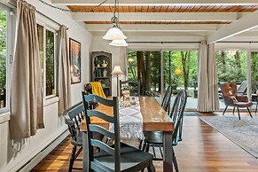 The Four Seasonal by Avantstay Hot Tub Spacious Deck Fire Pit