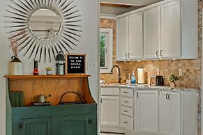 The Four Seasonal by Avantstay Hot Tub Spacious Deck Fire Pit