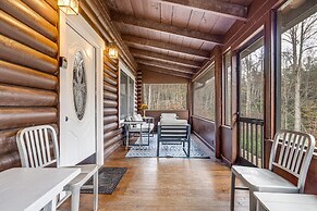 Artful Craftsman Hot Tub Firepit and Pond Gatlinburg National Parks