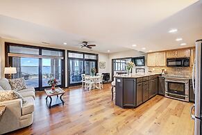 Landover Lodge by Avantstay Waterfront Dock