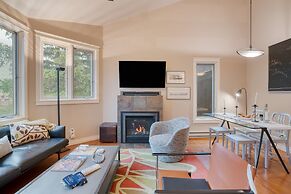 Manitou River House 113 by Avantstay A Location