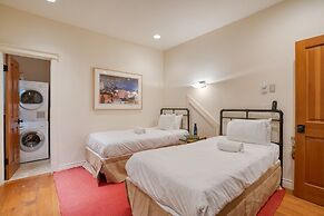 Manitou River House 113 by Avantstay A Location