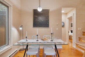 Manitou River House 113 by Avantstay A Location