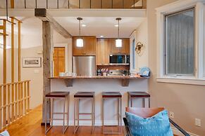 Manitou River House 113 by Avantstay A Location