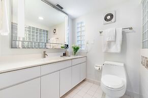 Las Olas Oasis by Avantstay Minutes to the Beach Hot Tub