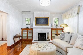 Las Olas Oasis by Avantstay Minutes to the Beach Hot Tub