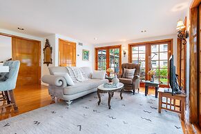 Las Olas Oasis by Avantstay Minutes to the Beach Hot Tub