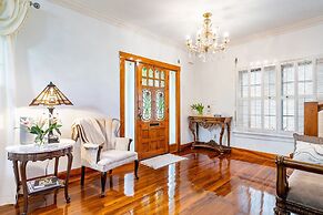 Las Olas Oasis by Avantstay Minutes to the Beach Hot Tub