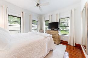 Las Olas Oasis by Avantstay Minutes to the Beach Hot Tub