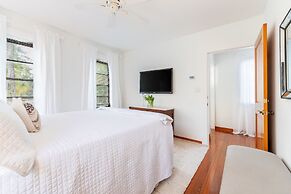 Las Olas Oasis by Avantstay Minutes to the Beach Hot Tub