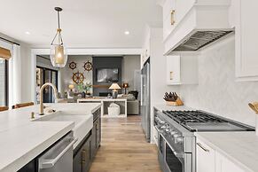 New Saltwater Pool Spa Views Wilson Hideaway