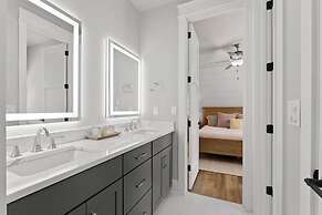 New Saltwater Pool Spa Views Wilson Hideaway