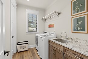 New Saltwater Pool Spa Views Wilson Hideaway