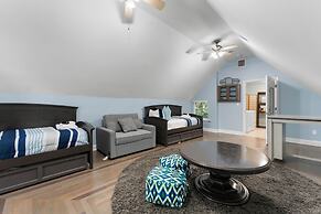 Laid Back Lake Life by Avantstay Waterfront View