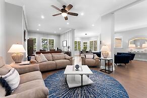 Laid Back Lake Life by Avantstay Waterfront View