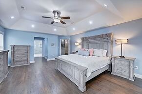 Laid Back Lake Life by Avantstay Waterfront View