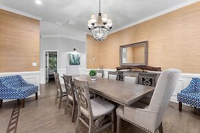 Laid Back Lake Life by Avantstay Waterfront View