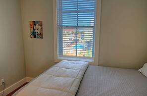 Ridley Retreat Community Pool Mins to the Beach Corpus Christi Port A