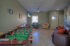 Ridley Retreat Community Pool Mins to the Beach Corpus Christi Port A