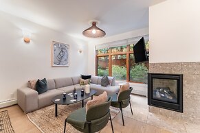 Northwood Mountain Views Sauna Balcony Tahoe Group Retreat