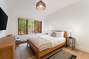 Northwood Mountain Views Sauna Balcony Tahoe Group Retreat