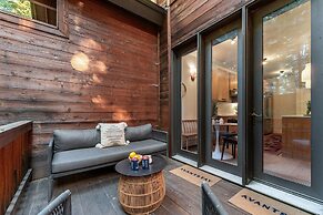 Northwood Mountain Views Sauna Balcony Tahoe Group Retreat