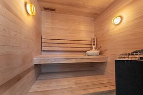 Northwood Mountain Views Sauna Balcony Tahoe Group Retreat