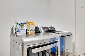 Paradise Retreat by Avantstay Pool Hot Tub Game Room