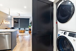 Astra Modern Midtown Retreat With Pool Gym Steps to Dining Broadway