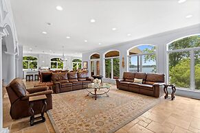 Flip Flop Therapy by Avantstay Theater Games