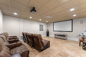 Flip Flop Therapy by Avantstay Theater Games