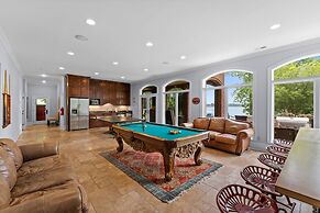 Flip Flop Therapy by Avantstay Theater Games