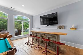 Flip Flop Therapy by Avantstay Theater Games