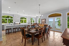 Flip Flop Therapy by Avantstay Theater Games