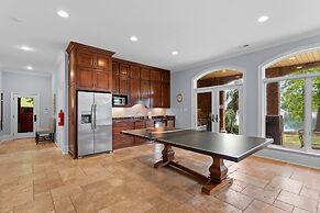 Flip Flop Therapy by Avantstay Theater Games