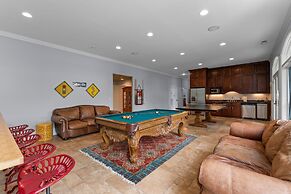 Flip Flop Therapy by Avantstay Theater Games