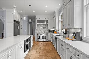 Flip Flop Therapy by Avantstay Theater Games