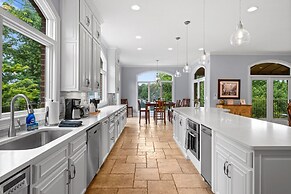 Flip Flop Therapy by Avantstay Theater Games