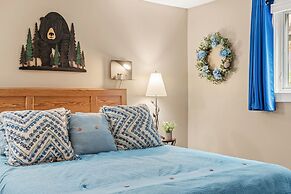 Slope Lodge by Avantstay Prime Location Pool Hot Tub Access Deck