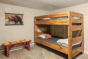 Slope Lodge by Avantstay Prime Location Pool Hot Tub Access Deck