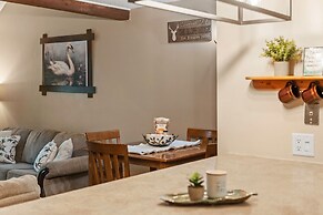 Slope Lodge by Avantstay Prime Location Pool Hot Tub Access Deck