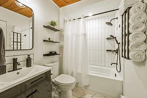 Somerset Lodge by Avantstay Hot Tub Lake Access Community Amenities